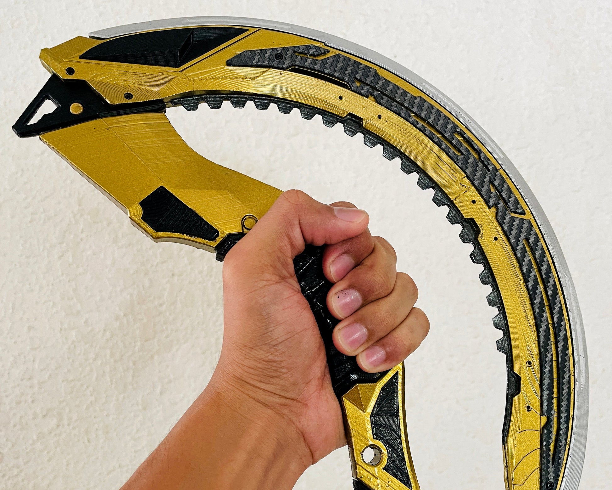 Apex Legends Seer Showstopper Heirloom Replica Props