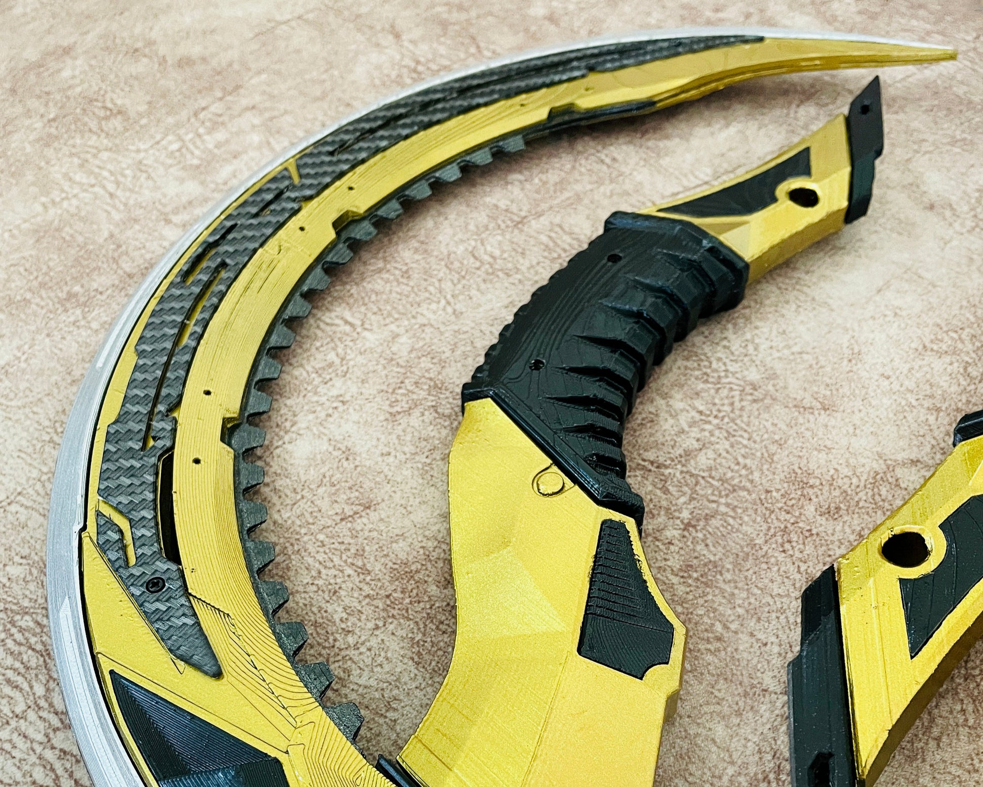 Apex Legends Seer Showstopper Heirloom Replica Props