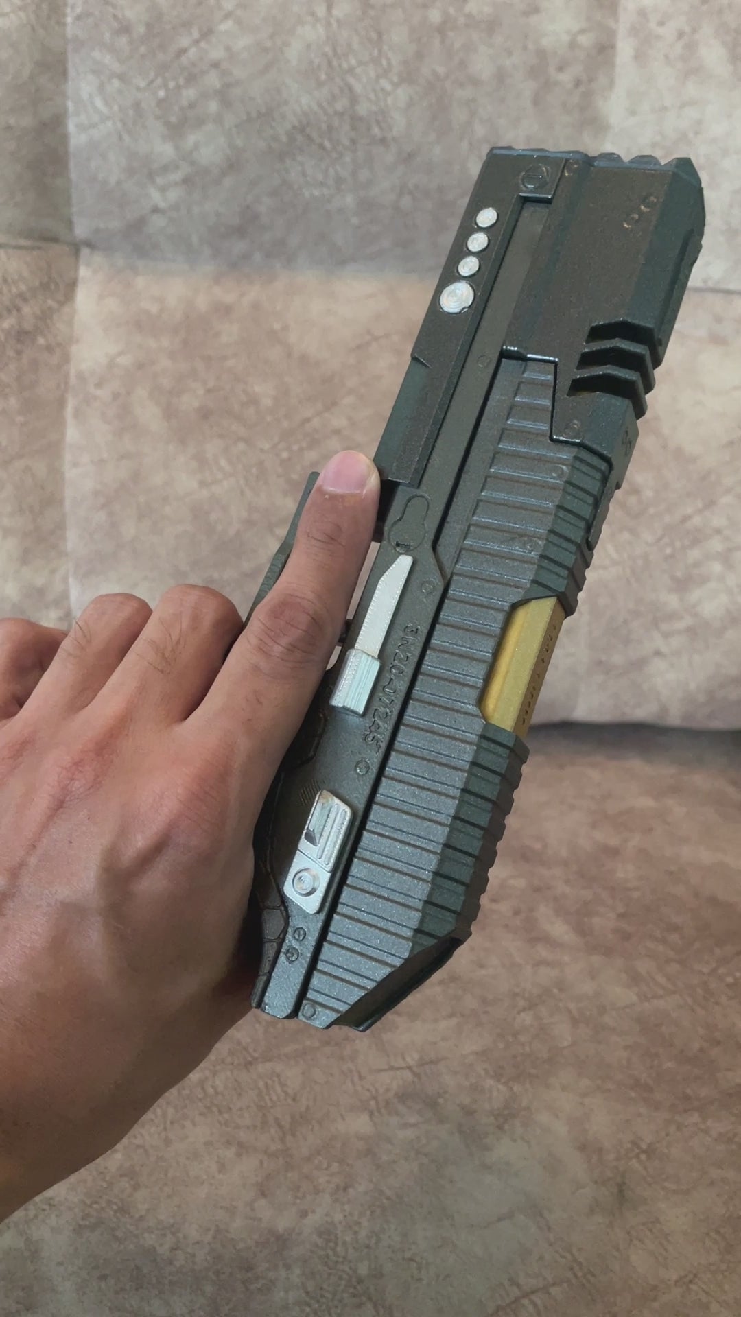Apex Legends P2020 Replica Props